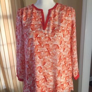 💼 NYDJ orange and white blouse